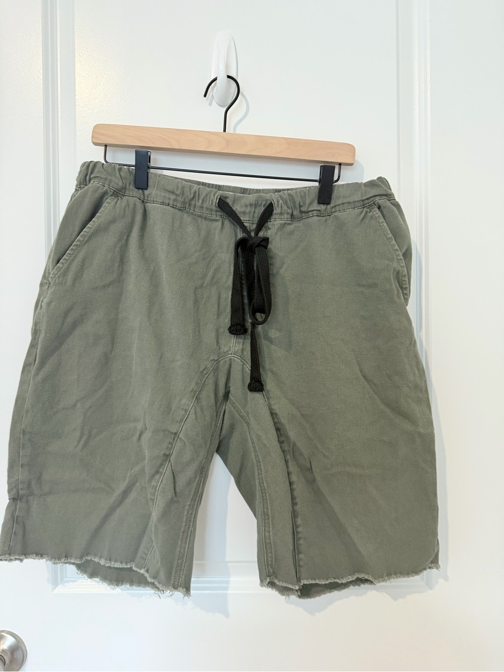 Fashion Nova Olive Green Men's Drawstring Shorts